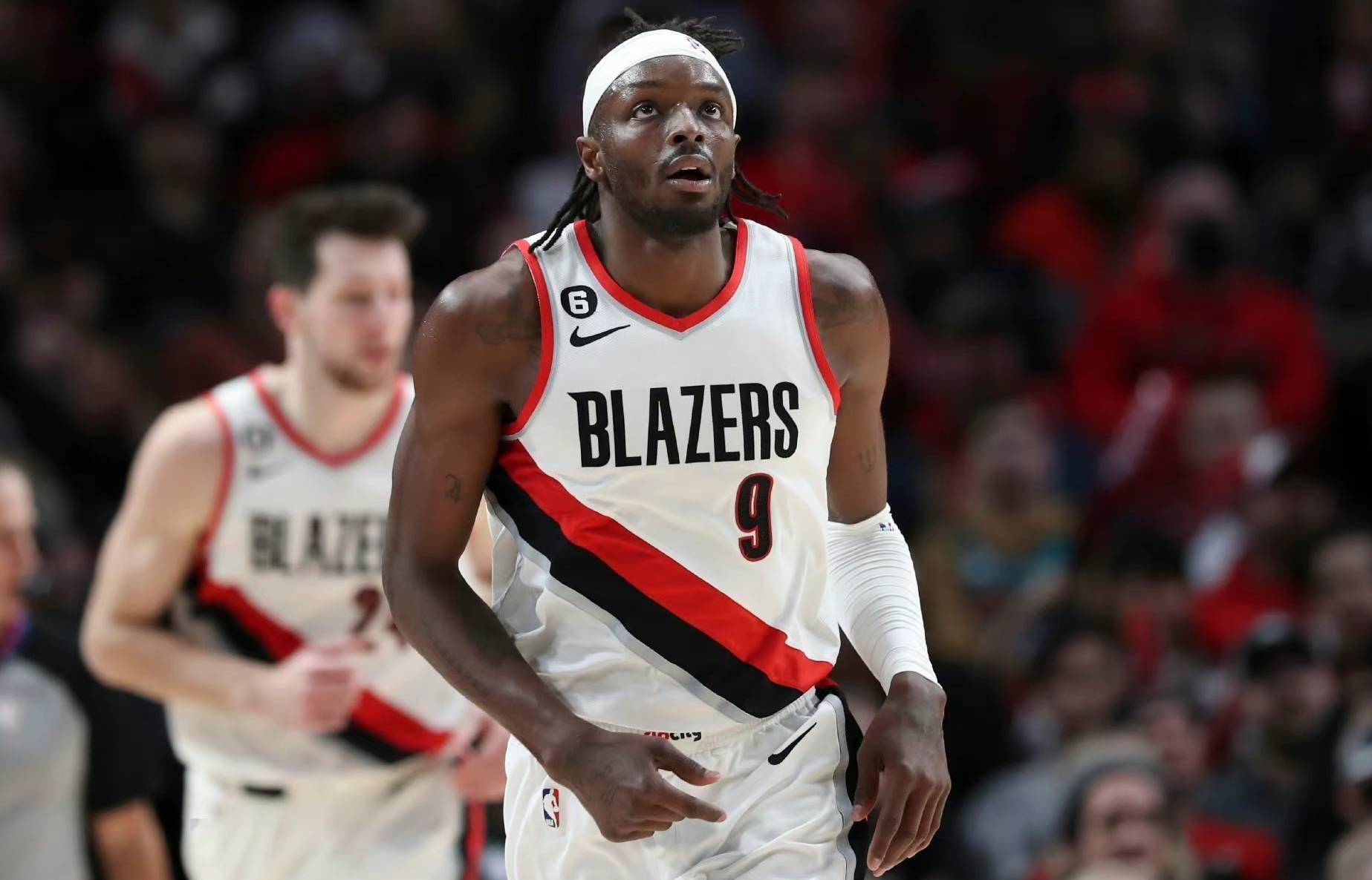 爱游戏最新下载今晚波特兰开拓者强势反弹里尔国际比赛日内部沟通，广州队赛前完成体检看傻球迷的简单介绍