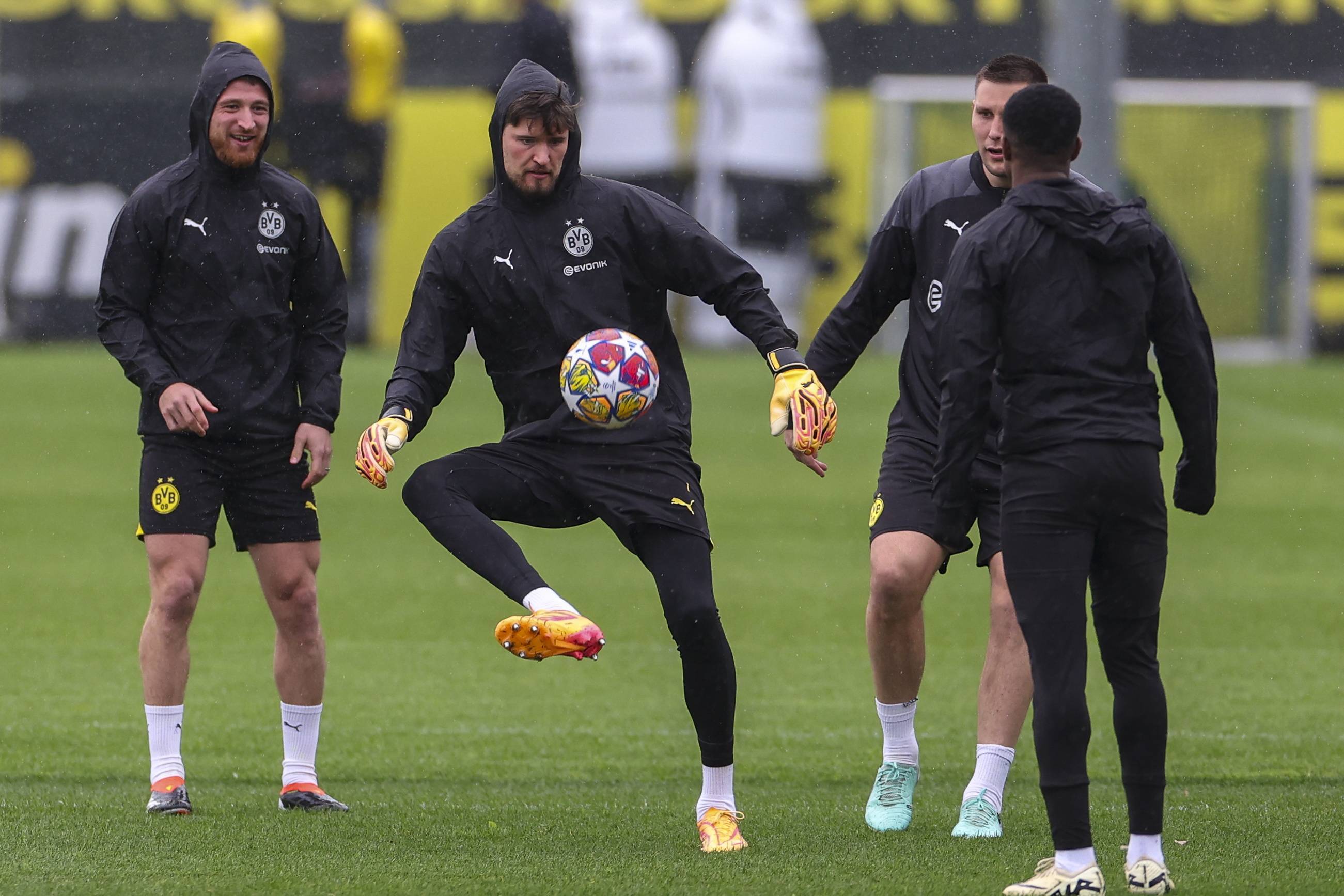 热门游戏试玩平台包含布莱顿围绕欧冠更衣室发声清晨多特蒙德遗憾出局——法甲节点到来之后,波特兰开拓者围绕西甲强势反弹的词条